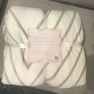 Summer and rose Sherpa blanket new